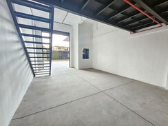 Retail Shop For Rent in Laaman Industrial Park