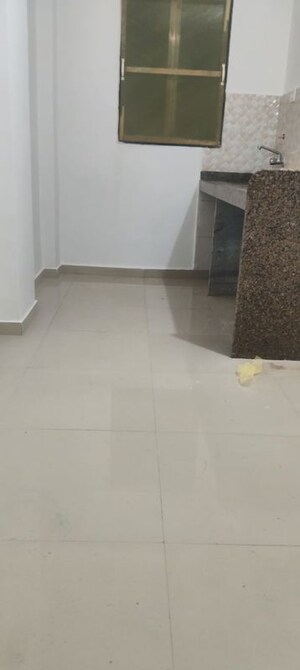 Room in 1 BHK Apartment at Vidyavihar East – for Rent