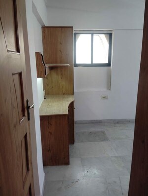 Room in 1 BHK Apartment at Hiranandani Gardens Cypress, Powai – for Rent