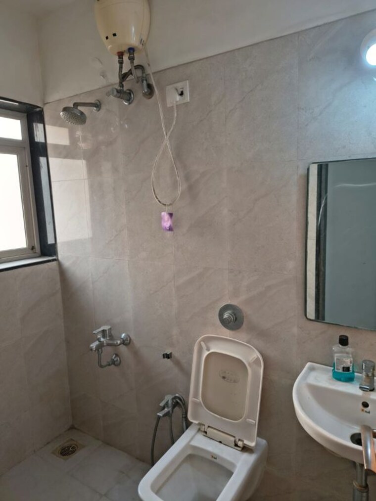 Bathroom, puranik-city 1 Bedroom 400 Sq.Ft. Apartment In Kasarvadavali Thane 10150870