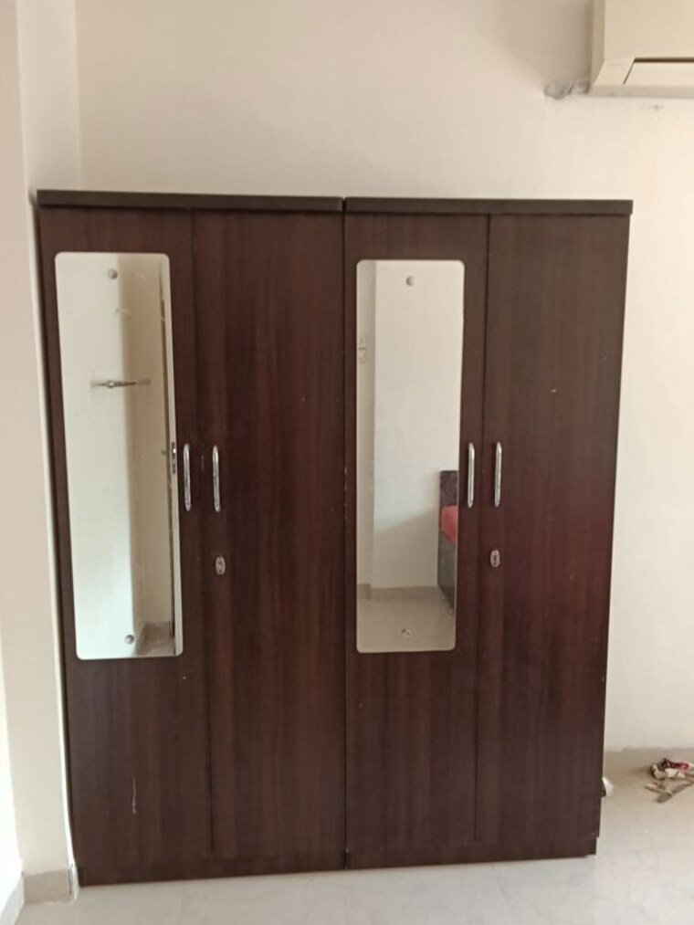 Room, uttam-chs-chembur 1.5 Bedroom 500 Sq.Ft. Apartment In Chembur Mumbai 10150873