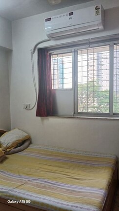 1.5 BHK + Pooja Room Apartment For Rent in Tilak Nagar Building
