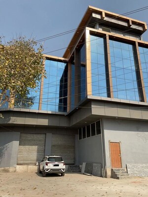  Warehouse For Rent in AC Tower, Sector 84