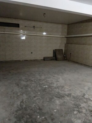 Parking in  Office Space at Gomti Nagar – for Rent