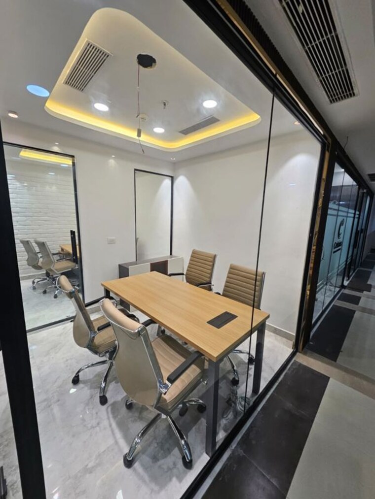 Team Area, spaze-itech-park Commercial Office Space 600 Sq.Ft. In Sector 49 Gurgaon 10150926