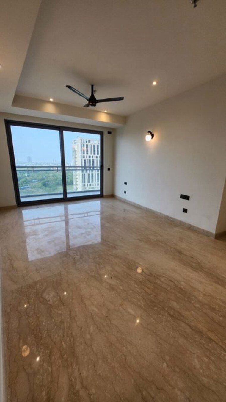 Room, rwa-apartments-sector-50 4 Bedroom 112 Sq.Mt. Independent House In Sector 50 Noida 10150945