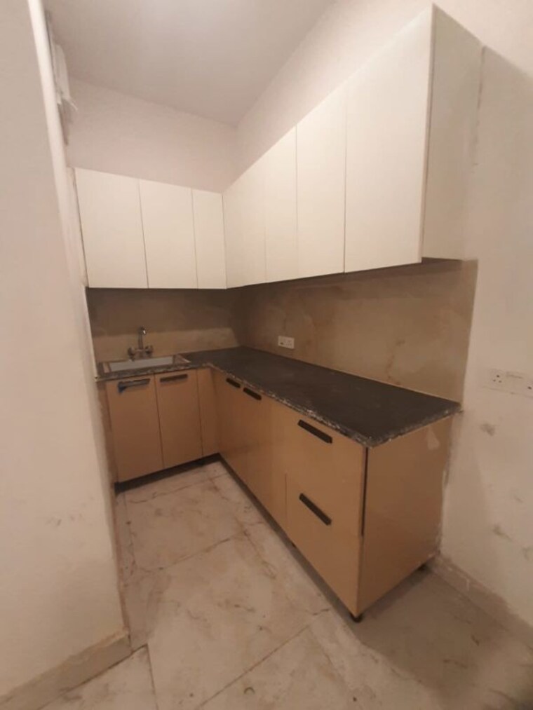 Kitchen, chattarpur 3 Bedroom 300 Sq.Yd. Builder Floor In Chattarpur Delhi 10150962