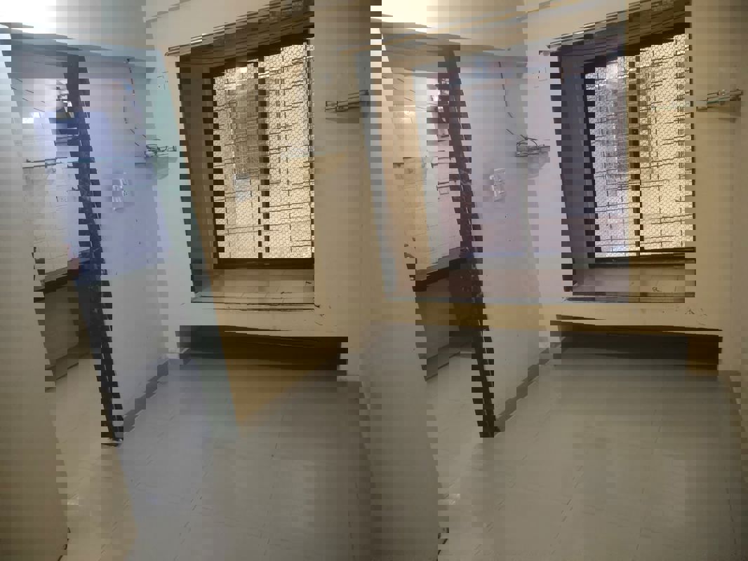 1 Rk  400 Sq.Ft. Apartment in Sanjay Gandhi Nagar CHS