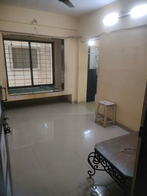 Room in 1 RK Apartment at Sanjay Gandhi Nagar CHS, Malad East – for Rent