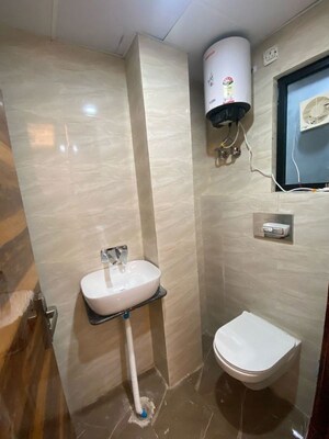 Bathroom in 1 RK Builder Floor at Sector 45 – for Rent