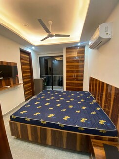 1 RkBuilder Floor For Rent in Sector 45
