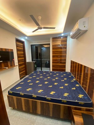 1 RK Builder Floor For Rent in Sector 45