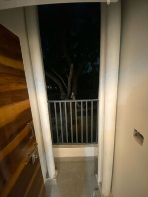 Balcony in 1 RK Builder Floor at Sector 45 – for Rent