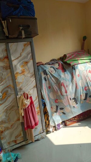 Bedroom in 1 BHK Apartment at Kurla West – for Rent