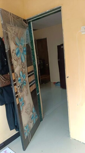 Furnished Amenities in 1 BHK Apartment at Kurla West – for Rent