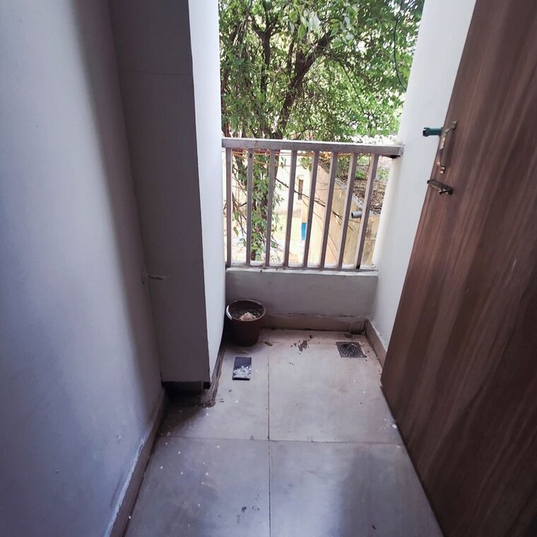 Balcony, sector 45 1 RK 600 Sq.Ft. Builder Floor In Sector 45 Gurgaon 10150973