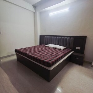 1 RK Builder Floor For Rent in Sector 45
