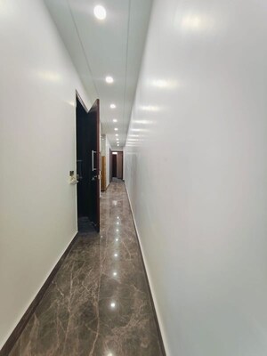 Building Lobby in 3 BHK Builder Floor at Malviya Nagar – for Rent
