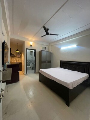 1 RK Builder Floor For Rent in Sector 39