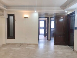 Room in 3 BHK Builder Floor at Kailash Colony – for Rent