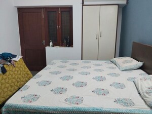 Bedroom in 3 BHK Builder Floor at Panchsheel Enclave – for Rent