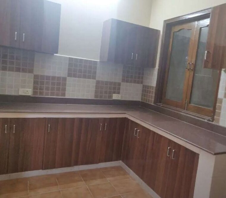 Kitchen, lalbagh 3 Bedroom 1502 Sq.Ft. Apartment In Lalbagh Lucknow 10151011