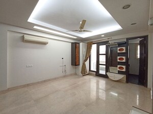 Room in 3 BHK Builder Floor at Pamposh Enclave – for Rent