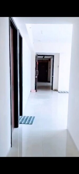 Room in 2 BHK Apartment at Piramal Vaikunth, Balkum Pada – for Rent