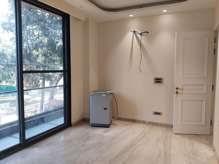 Room, greater kailash ii 3 Bedroom 1800 Sq.Ft. Builder Floor In Greater Kailash ii Delhi 10151048