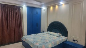 Bedroom in 6+ BHK Builder Floor at Sector 50 – for Rent