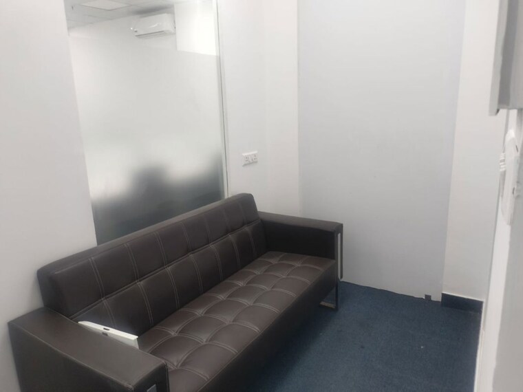 Floor Plan, sector 63 Commercial Office Space 1000 Sq.Ft. In Sector 63 Noida 10151053