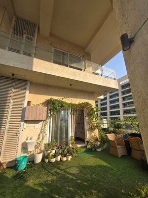 3 BHK Apartment – Exterior View View at Indiabulls Blu, Worli - for Rent