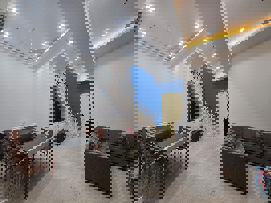 3 BHK + Extra Room,Basement,Store Room 2500 Sq.Ft. Apartment in Indiabulls Blu