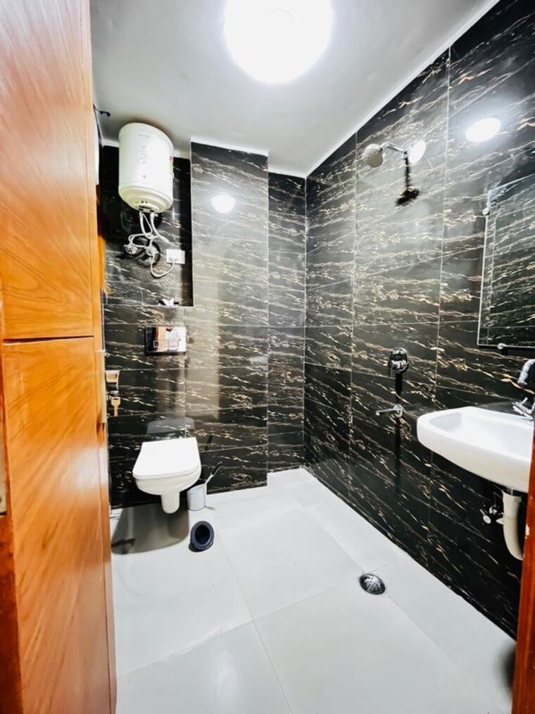 Bathroom, saket 1 Bedroom 500 Sq.Ft. Apartment In Saket Delhi 10151055