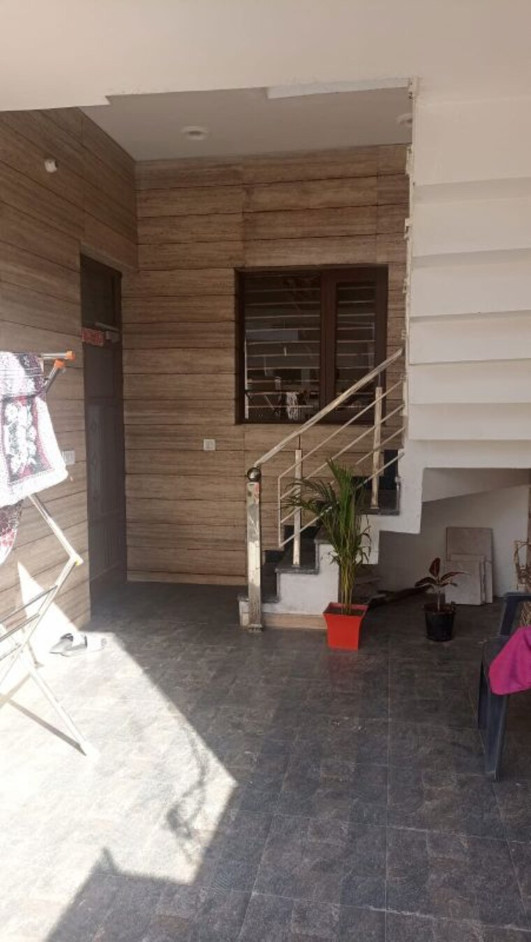 undefined, ambala highway 1.5 Bedroom 153 Sq.Yd. Independent House In Ambala Highway Zirakpur 10090115