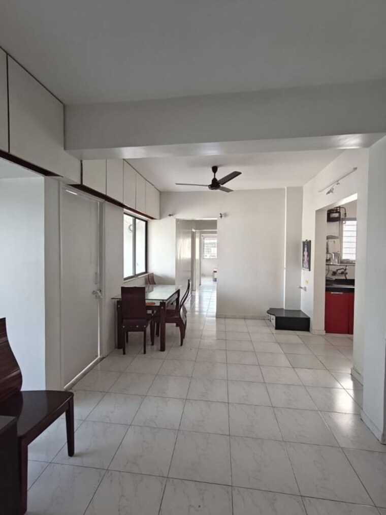  Parking, mahadkar-residency 3 Bedroom 1350 Sq.Ft. Apartment In Paud Road Pune 10151067