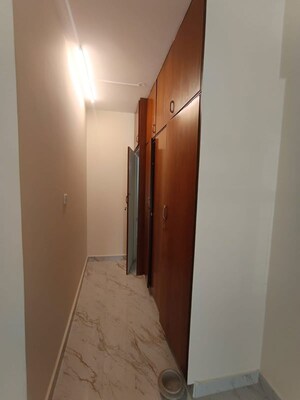 Room in 3.5 BHK Builder Floor at Vasanth Nagar – for Rent