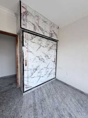 Room in 3 BHK Apartment at Ganesh Krupa Sadhashiv Nagar, Sadashiva Nagar – for Rent