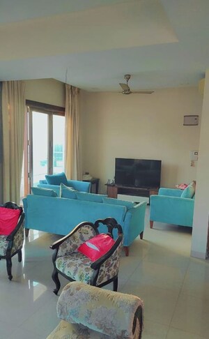 Master Bedroom in 3 BHK Penthouse at The Residences Jayamahal, Jayamahal – for Rent