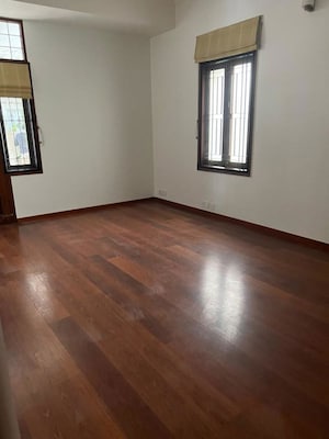 Room in 3 BHK Apartment at SNS Villa, Lavelle Road – for Rent