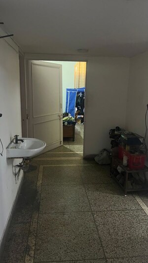 Bathroom in 1.5 BHK Builder Floor at Sector 12 – for Rent