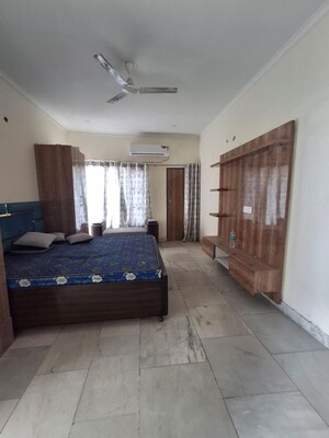 Bedroom in 6+ BHK Independent House at Sector 86 – for Rent