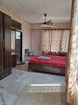 6+ BHK Independent House For Rent in Sector 86