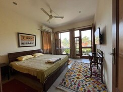 4 BHK + Pooja Room,Servant Room,Study Room,Extra Room Builder Floor For Rent in Sector 11