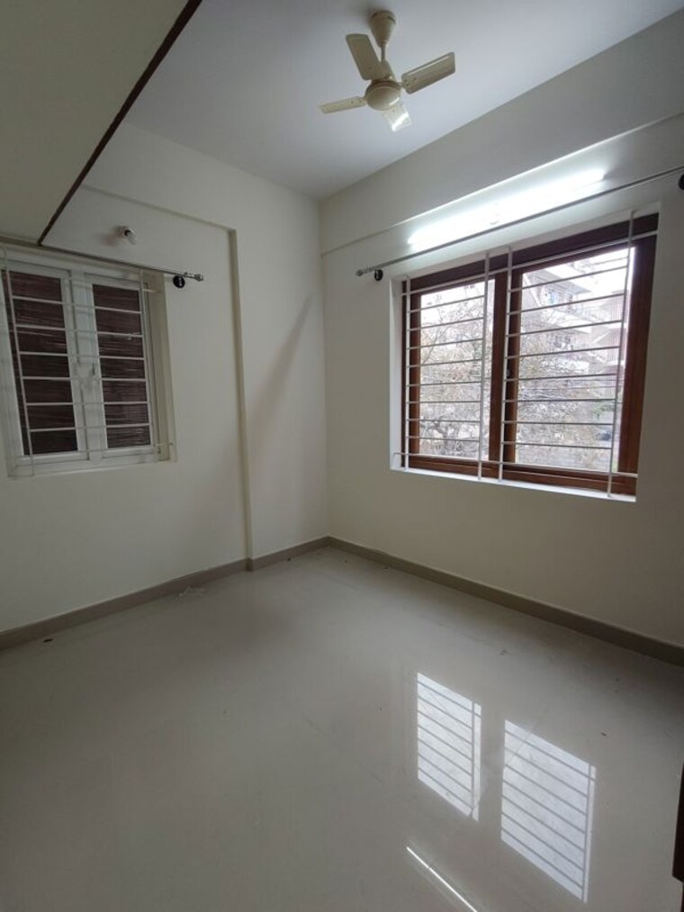 Room, venkateshwara-nilaya-iti-layout 1 Bedroom 600 Sq.Ft. Builder Floor In Hsr Layout Bangalore 10151128