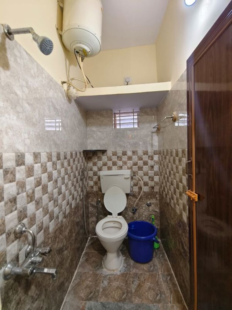 Bathroom, btm layout 2 Bedroom 1000 Sq.Ft. Apartment In Btm Layout Bangalore 10151130