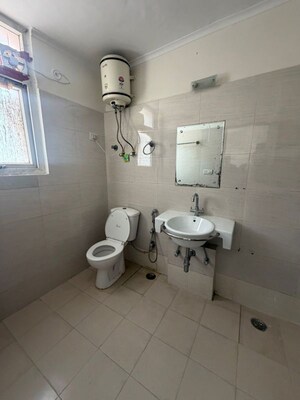 1.5 BHK Builder Floor For Rent in Suncity Township Gurgaon, Sector 54