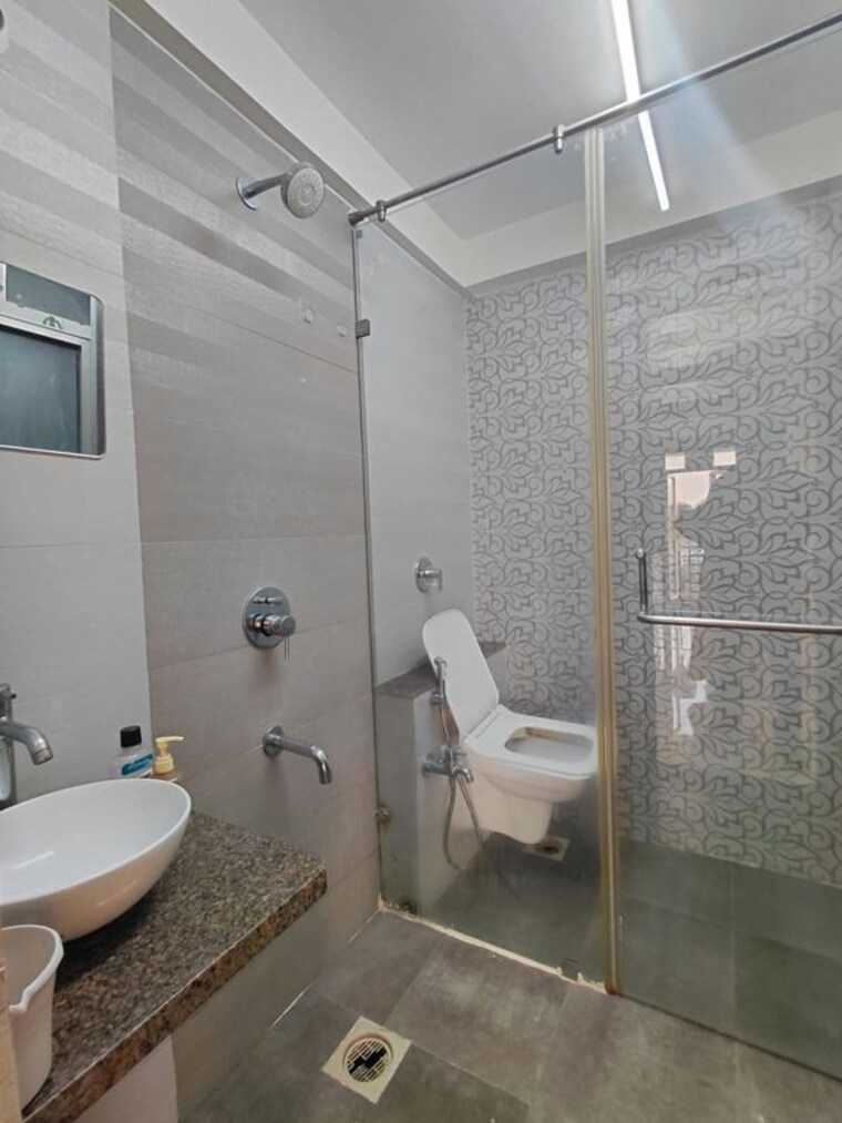 Bathroom, solitaire-heights 2 Bedroom 759 Sq.Ft. Apartment In Malad West Mumbai 10151191