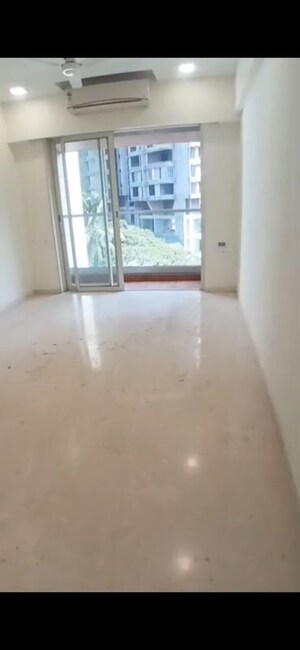 2 BHK Apartment For Rent in Ekta Tripolis, Goregaon West