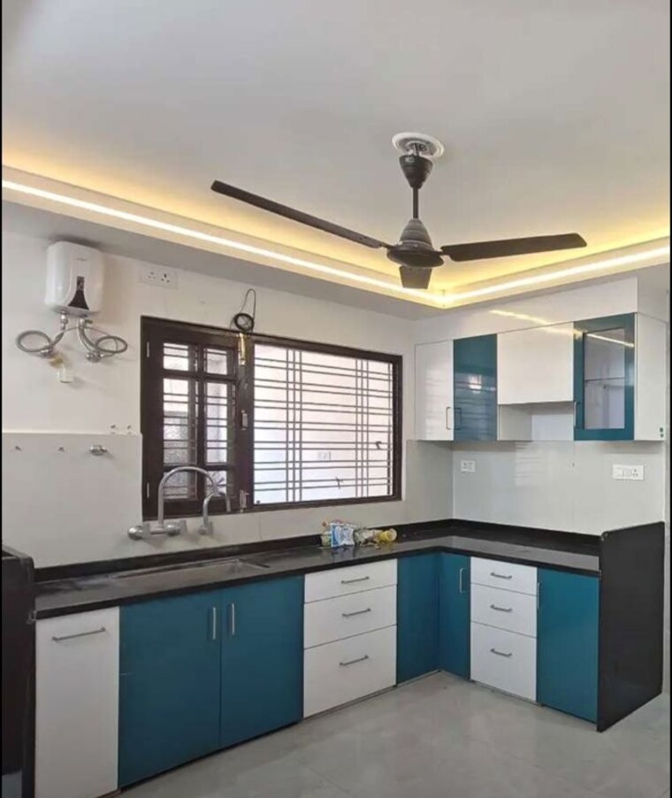 Kitchen, hazratganj 2 Bedroom 1250 Sq.Ft. Apartment In Hazratganj Lucknow 10151205
